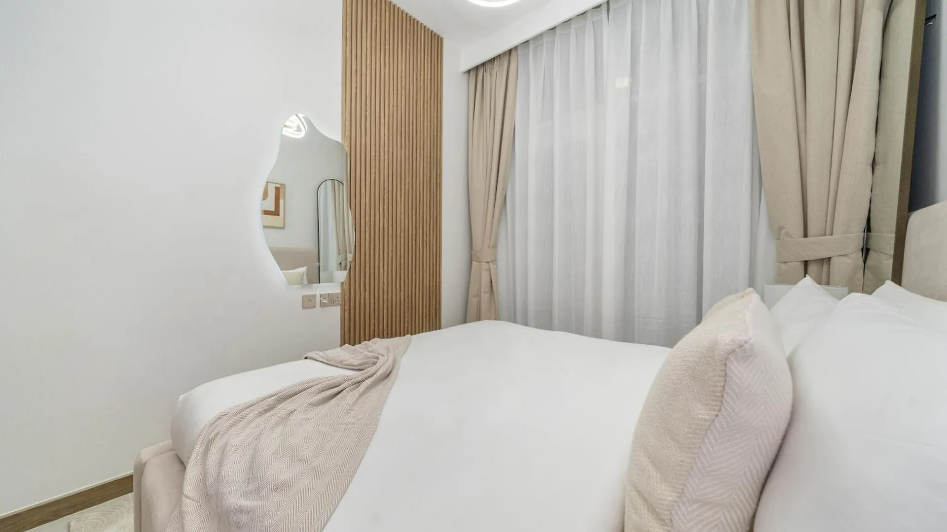 Premium 2Br Missoni Home Fully Furnished Style 두바이 0*,  아랍에미리트