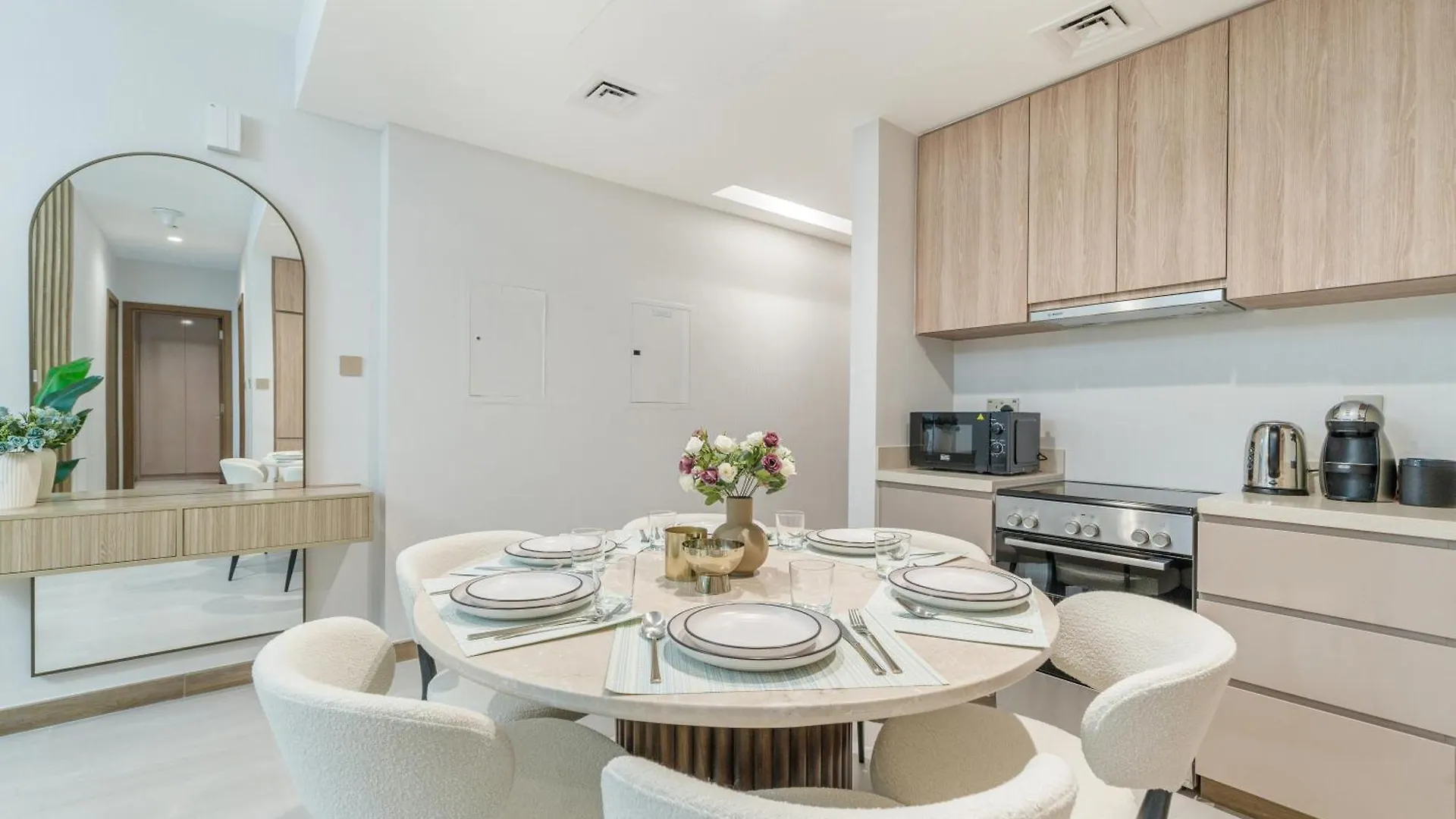 아파트 Premium 2Br Missoni Home Fully Furnished Style 두바이 아랍에미리트